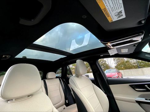 Used 2026 Mercedes-Benz GLC 300 image 13