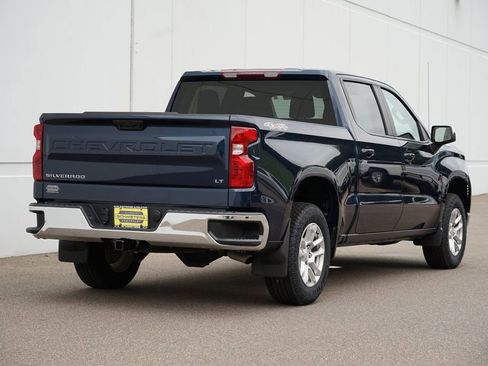 Used 2022 Chevrolet Silverado 1500 LT image 3