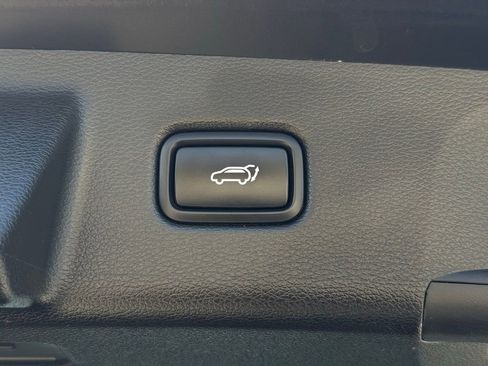 Used 2022 Kia Telluride EX image 18