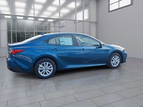 New 2026 Toyota Camry LE image 7