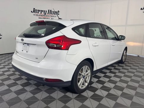 Used 2017 Ford Focus SE FWD image 7