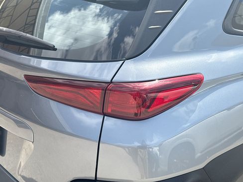 Used 2021 Hyundai Kona SE FWD image 24