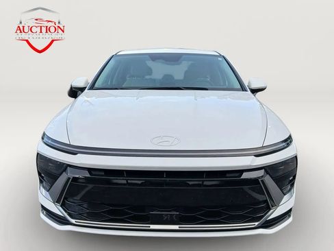 Used 2024 Hyundai Sonata SEL FWD image 3