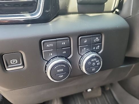 Used 2025 GMC Sierra 1500 Denali w/ Technology Package AWD/4WD image 20