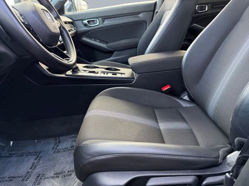 Used 2025 Honda Civic Sport image 7