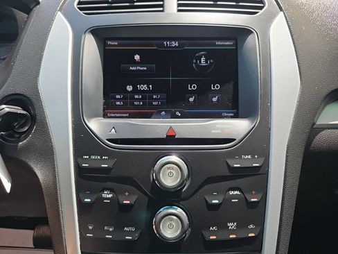 Used 2013 Ford Explorer XLT FWD image 18