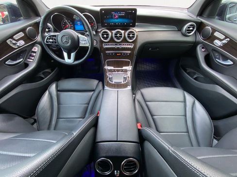 Used 2022 Mercedes-Benz GLC 300 image 3