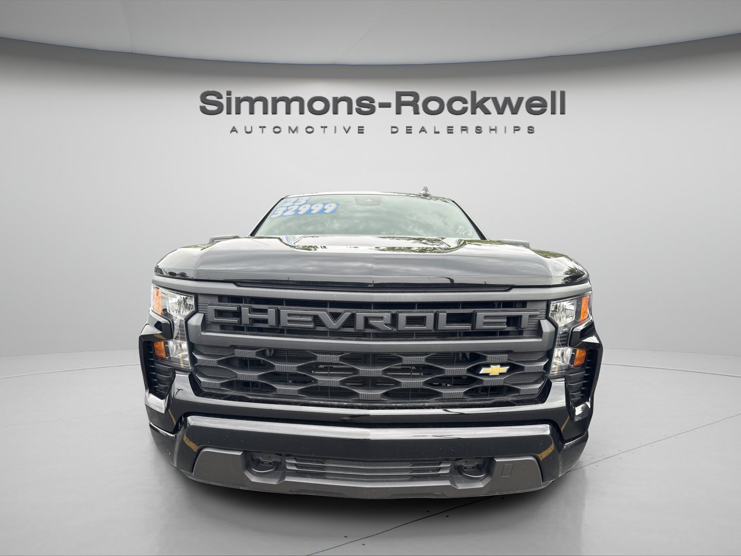 Used 2023 Chevrolet Silverado 1500 Custom AWD/4WD image 7