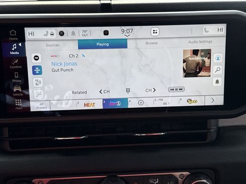 New 2026 Jeep Gladiator Willys AWD/4WD image 17