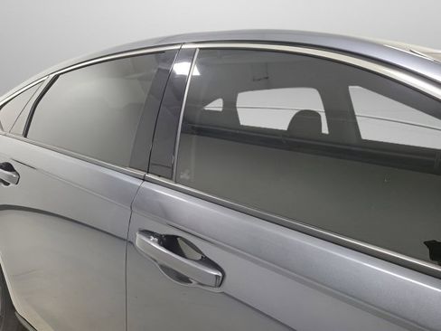 Used 2023 Honda Accord EX image 9