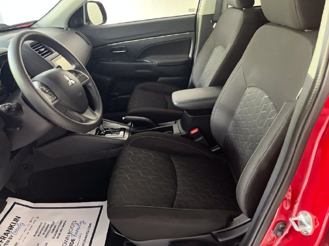 Used 2025 Mitsubishi Outlander Sport AWD image 12
