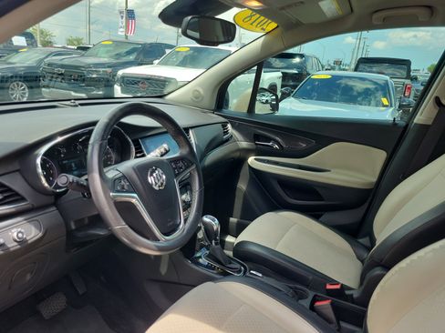Used 2018 Buick Encore Preferred FWD image 18