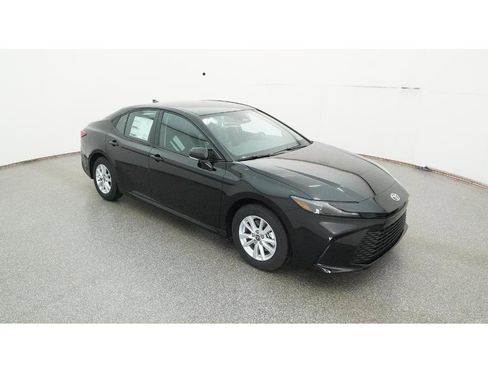 New 2026 Toyota Camry LE image 13