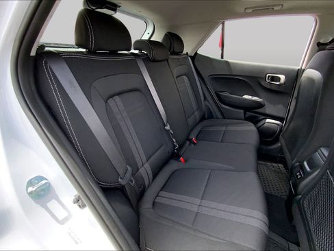 Used 2025 Hyundai Venue SEL FWD image 20