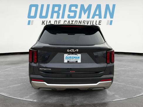 New 2026 Kia Sorento S w/ S Panoramic Sunroof Package image 5