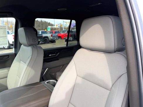 New 2026 GMC Yukon Elevation image 11