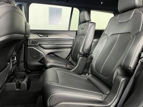 Used 2026 Jeep Grand Cherokee L Limited w/ MOPAR Finishing Package AWD/4WD image 39