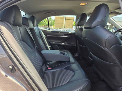 Used 2023 Toyota Camry SE FWD image 13