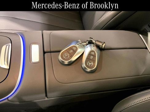 Used 2026 Mercedes-Benz E 350 4MATIC Sedan image 13