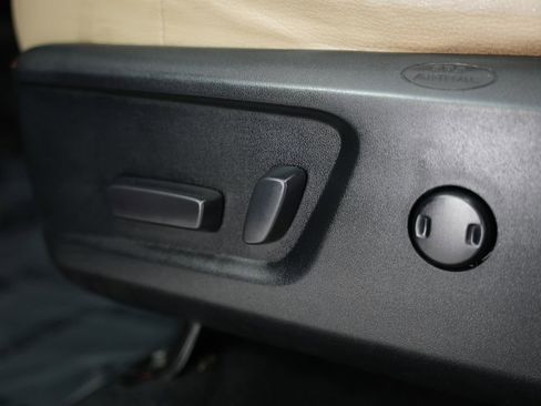 Used 2020 Toyota Tundra Limited w/ TRD Off-Road Package AWD/4WD image 31