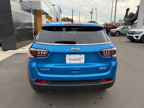 Used 2023 Jeep Compass Latitude image 5