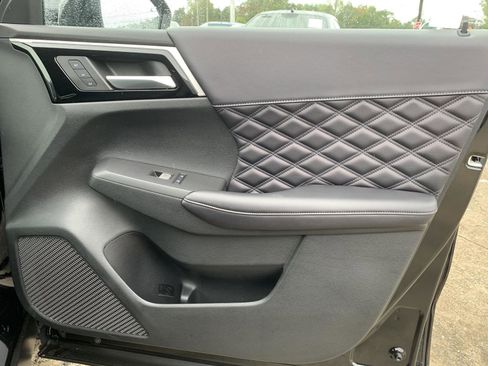 Used 2023 Mitsubishi Outlander SEL image 43