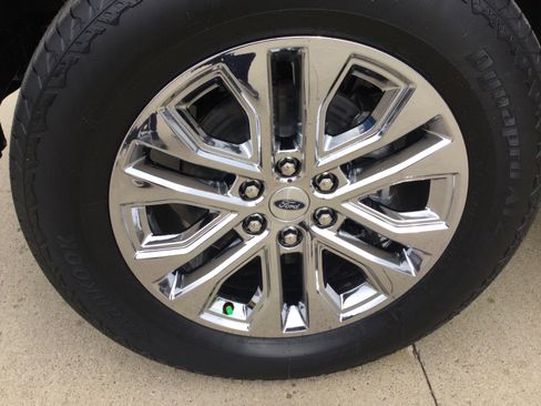 New 2025 Ford F150 Lariat w/ Equipment Group 501A Mid image 7