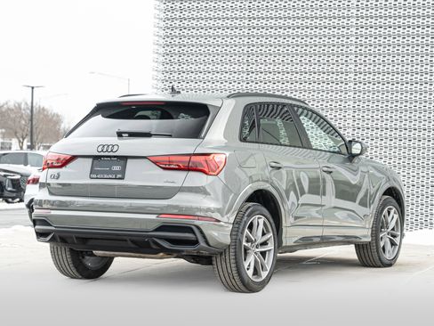 Certified 2025 Audi Q3 2.0T Premium w/ Convenience Package image 4