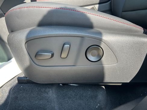 New 2026 Chevrolet Traverse Z71 image 15