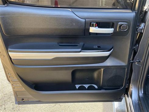 Used 2018 Toyota Tundra SR5 image 10