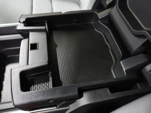 New 2026 RAM 1500 4x4 Crew Cab image 24