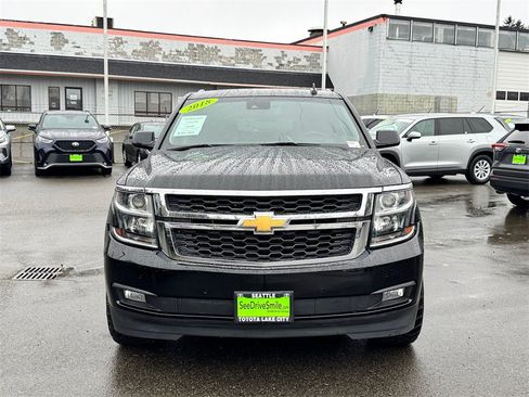 Used 2018 Chevrolet Tahoe LT w/ Luxury Package image 2