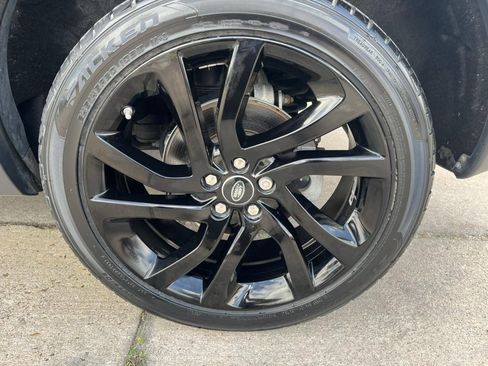 Used 2018 Land Rover Discovery Sport HSE Luxury image 44