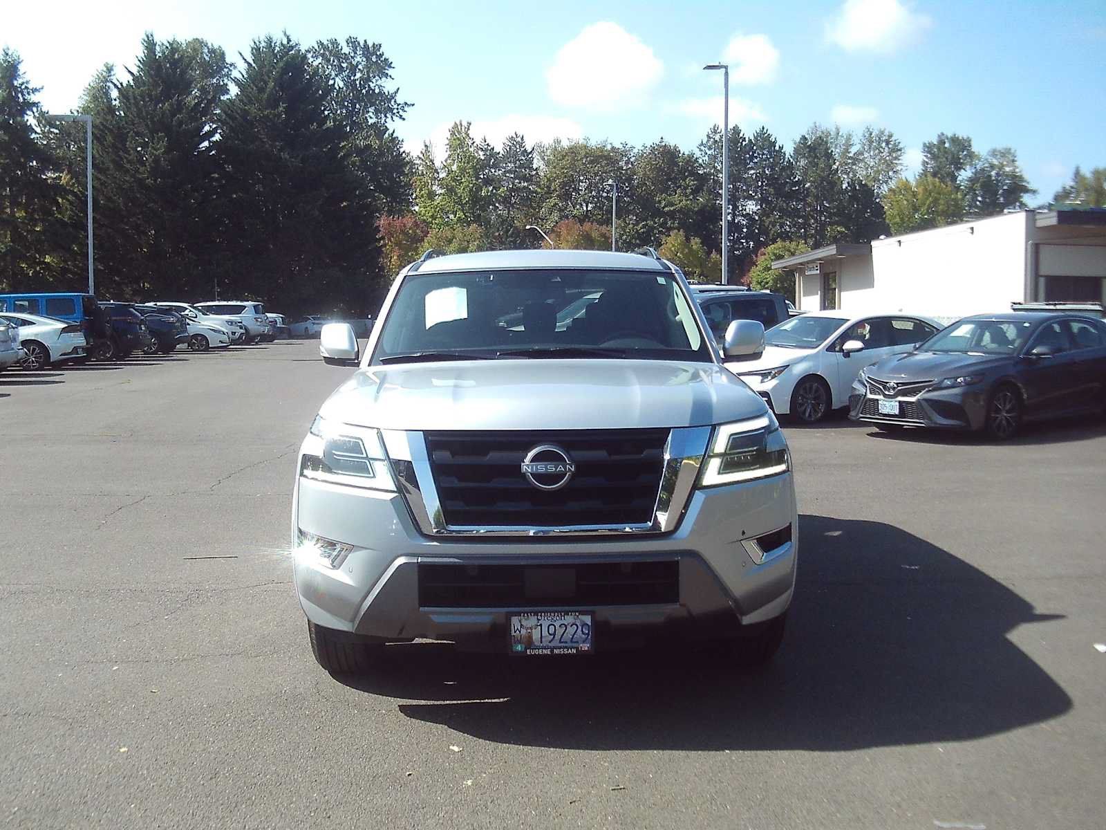 Used 2021 Nissan Armada SV AWD/4WD image 8
