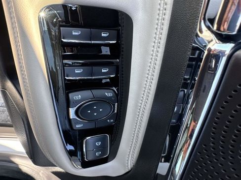 New 2026 Lincoln Corsair Premiere AWD/4WD image 10