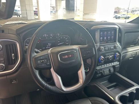 Used 2021 GMC Sierra 1500 SLT image 10