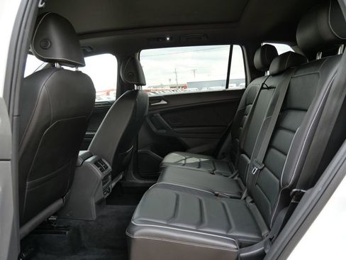 Used 2021 Volkswagen Tiguan SEL Premium R-Line AWD/4WD image 10
