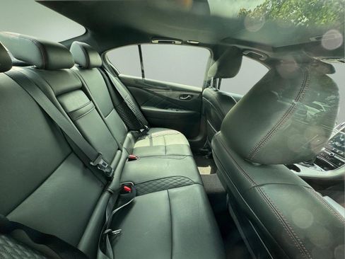 Used 2018 INFINITI Q50 Red Sport 400 w/ Sensory Package (Sport) RWD image 16