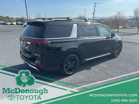 Used 2024 Kia Carnival SX image 4