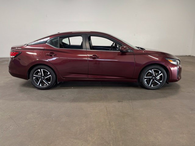 Used 2024 Nissan Sentra SV FWD image 2