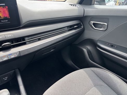 Used 2025 Kia K4 FWD image 34