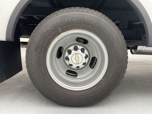 New 2025 Chevrolet Express 3500 w/ Power Convenience Package RWD image 20