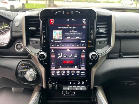 Used 2020 RAM 1500 Laramie AWD/4WD image 25