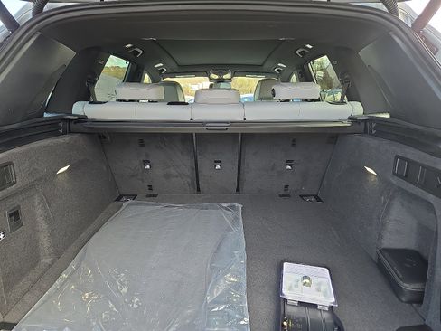 New 2026 BMW X5 M60i w/ Executive Package image 12