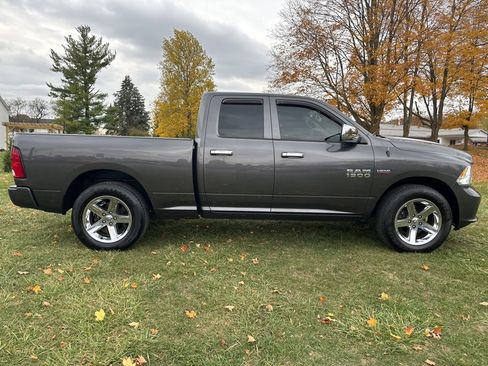 Used 2015 RAM 1500 Express image 2