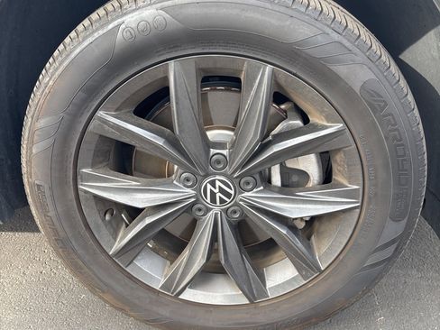 Used 2023 Volkswagen Tiguan SE image 21