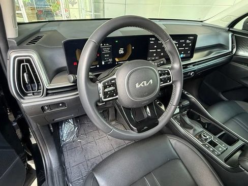 Used 2024 Kia Sorento S w/ Panoramic Sunroof Package AWD/4WD image 10