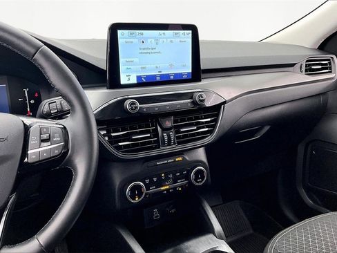 Used 2025 Ford Escape Active w/ Cold Weather Package image 6