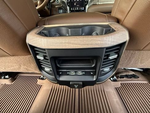 Used 2024 RAM 2500 Limited AWD/4WD image 18