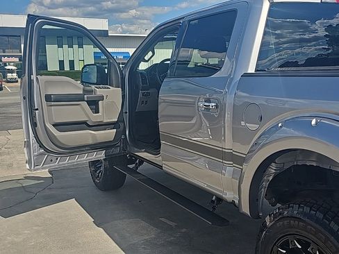 Used 2020 Ford F150 XLT w/ Equipment Group 302A Luxury image 11